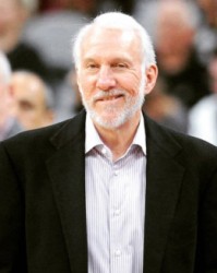  穆雷末节21分马刺逆转火箭  