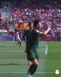  德甲揭幕战上演进球大战创纪录  