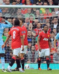  曼联主场激战曼城，德比硝烟弥漫伊蒂哈德