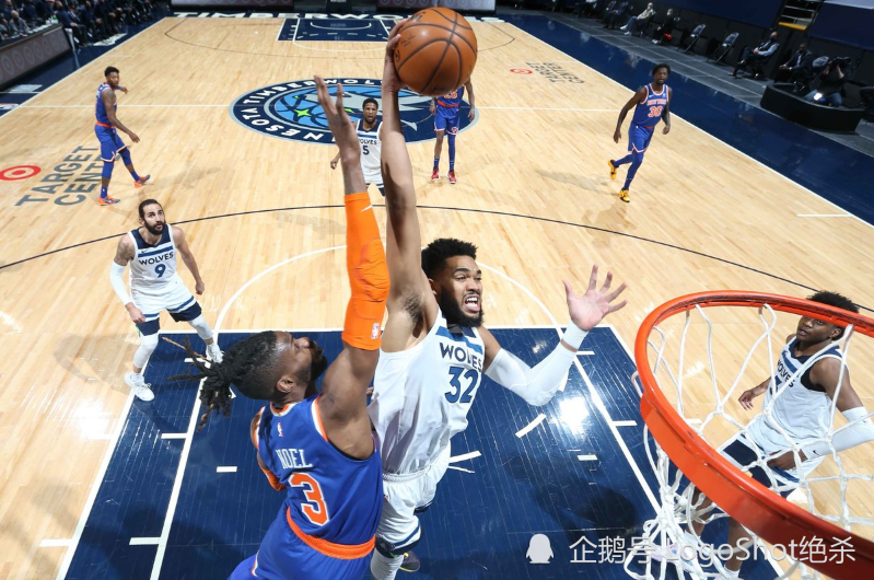  爱德华兹星锐赛MVP，森林狼未来可期  