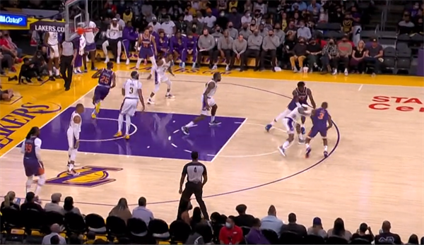  美因茨中场核心伤愈归队，盘活全队进攻体系  